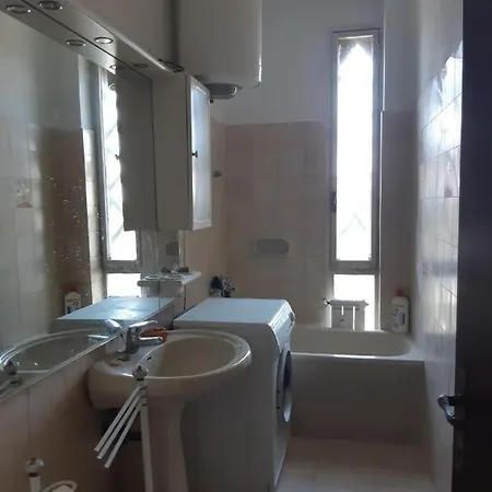 Apartment Strategic For Short & Long Term